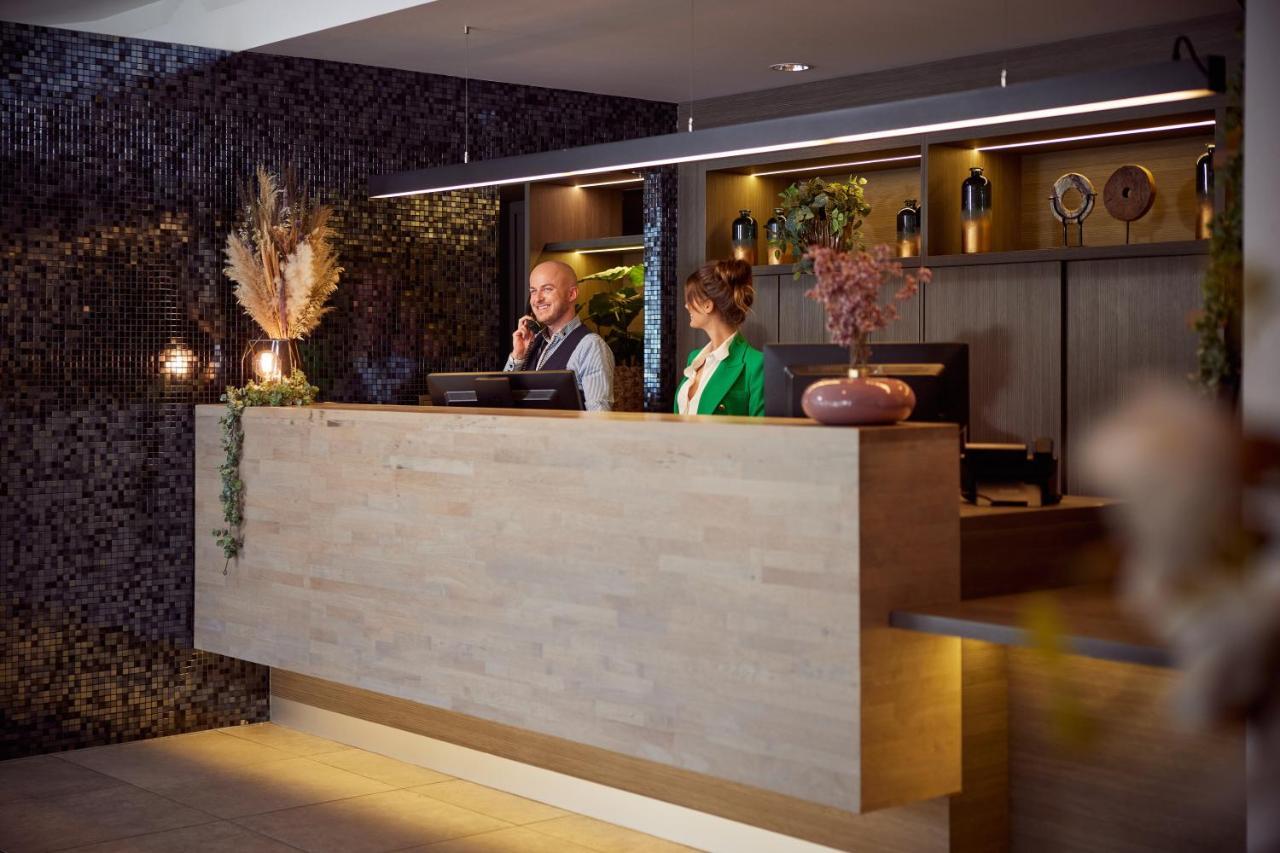 Van Der Valk Hotel Dennenhof Brasschaat Exterior photo