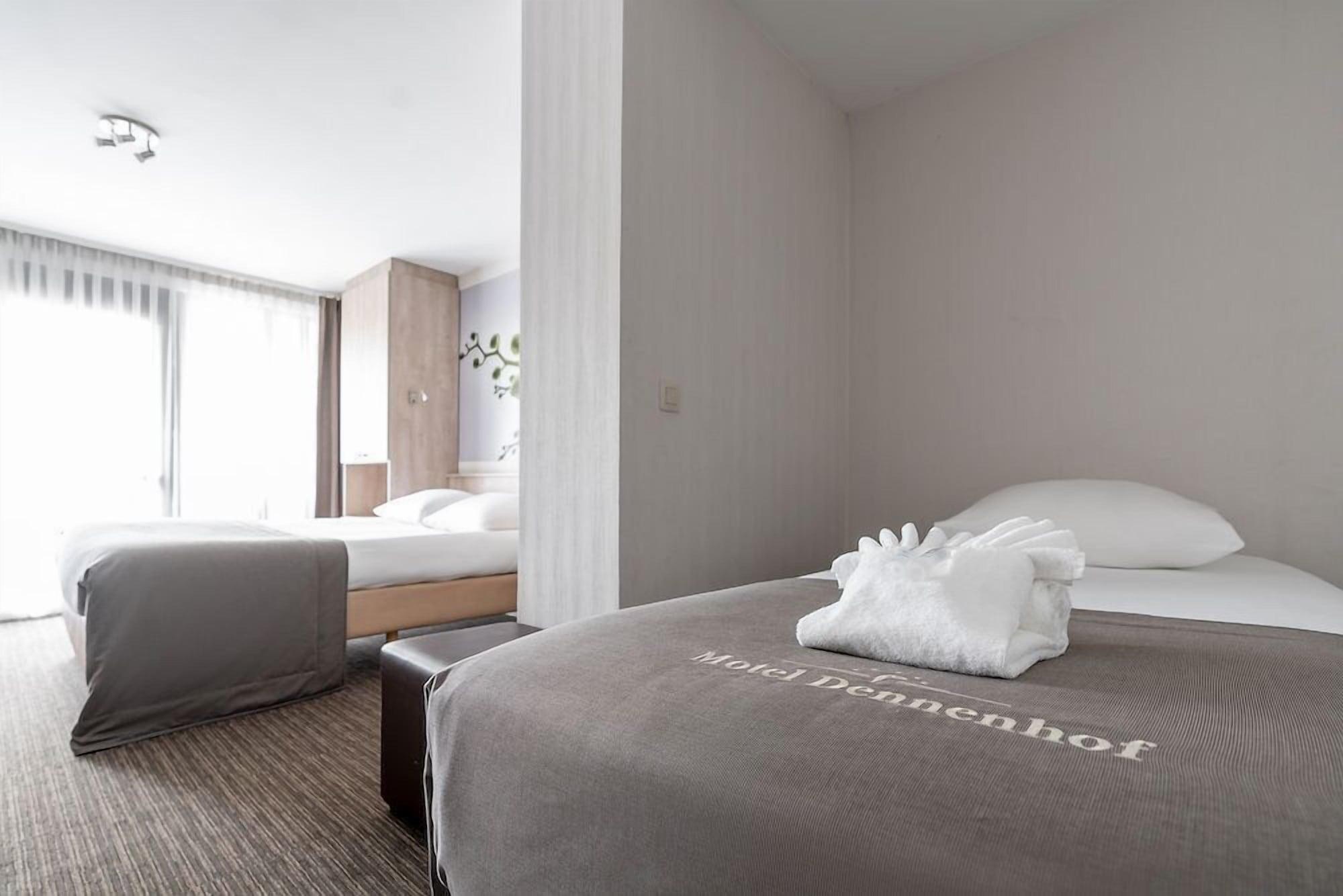 Van Der Valk Hotel Dennenhof Brasschaat Exterior photo