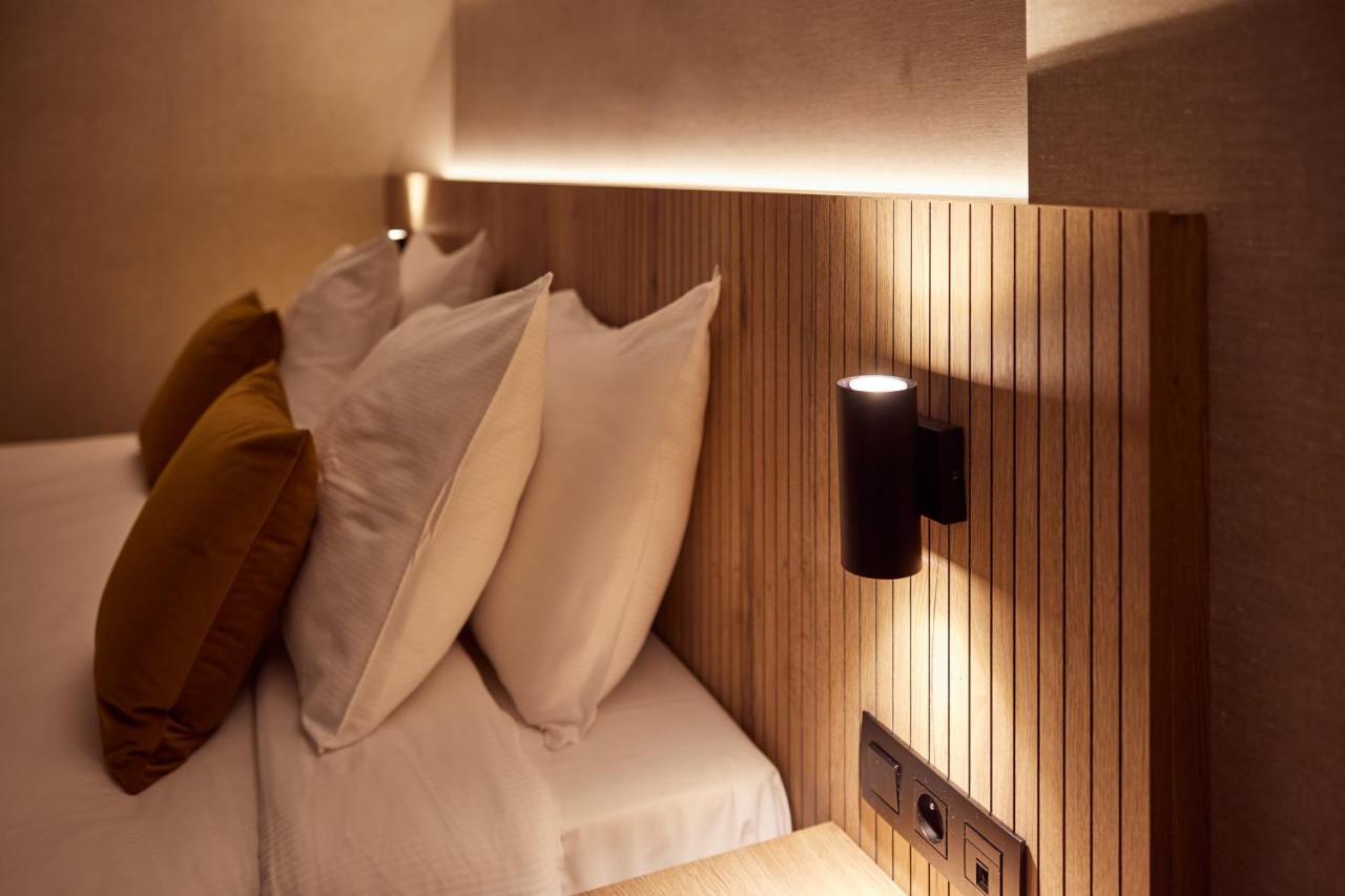 Van Der Valk Hotel Dennenhof Brasschaat Exterior photo